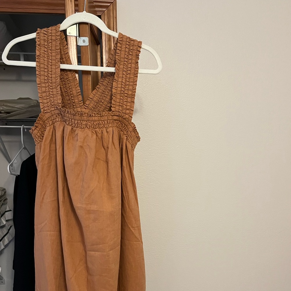 Everlane Women's Midi Dress in Tan